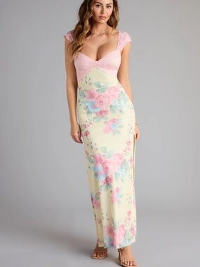Garden Party Chic Lace Floral Maxi Dress Medium